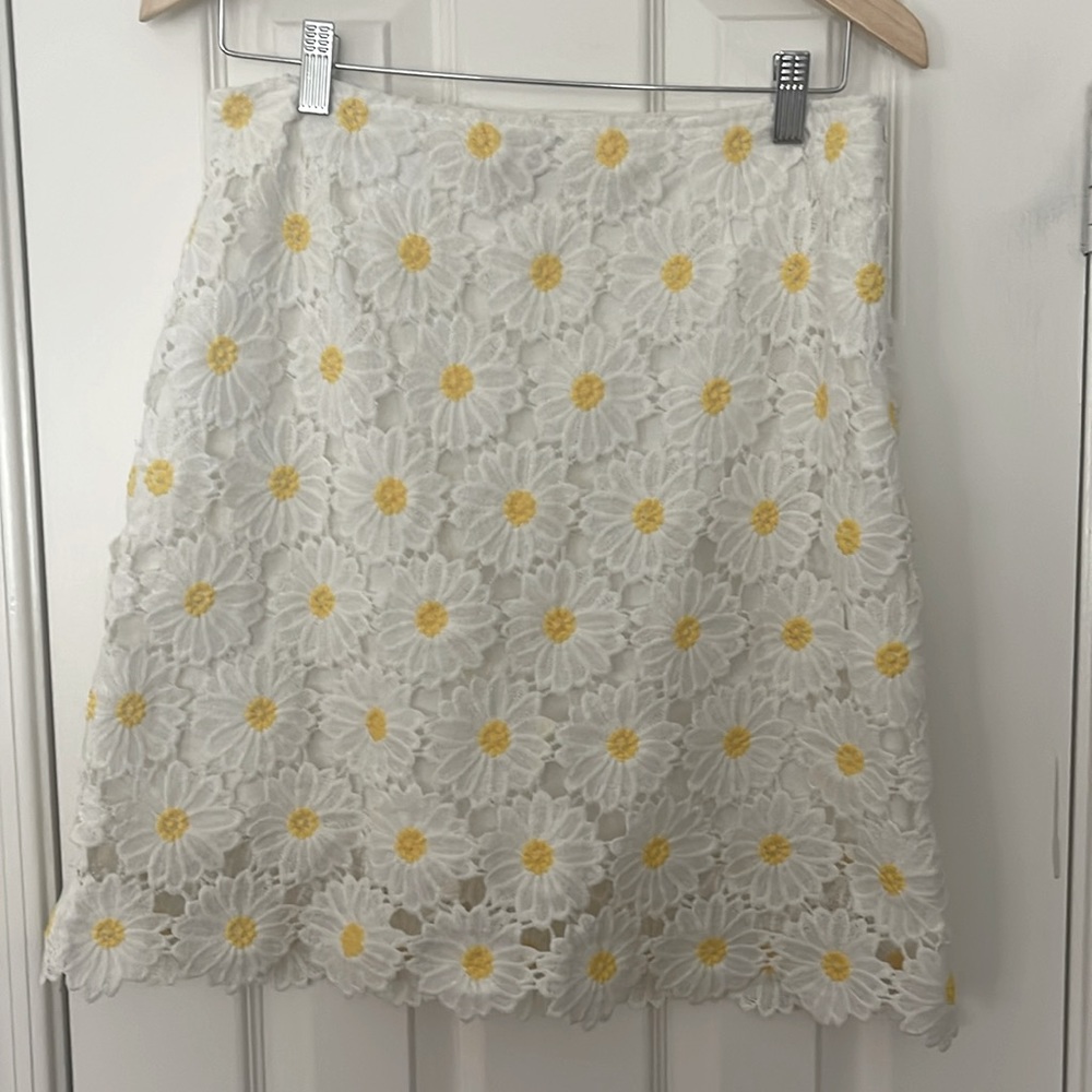 Floral Knit Skirt 💛🤍🌼